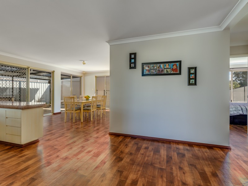 10 Cale Court, Maddington WA 6109