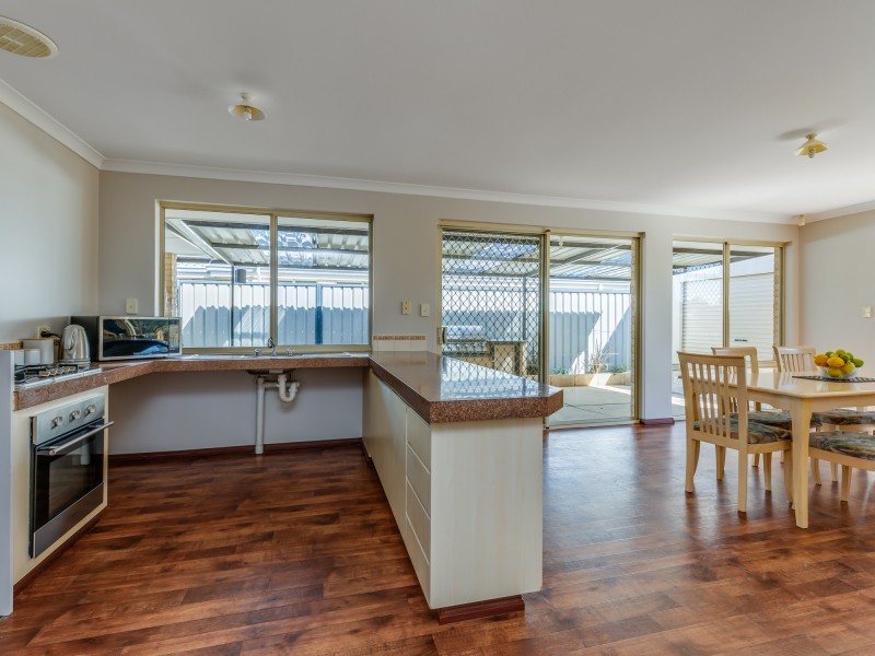 10 Cale Court, Maddington WA 6109