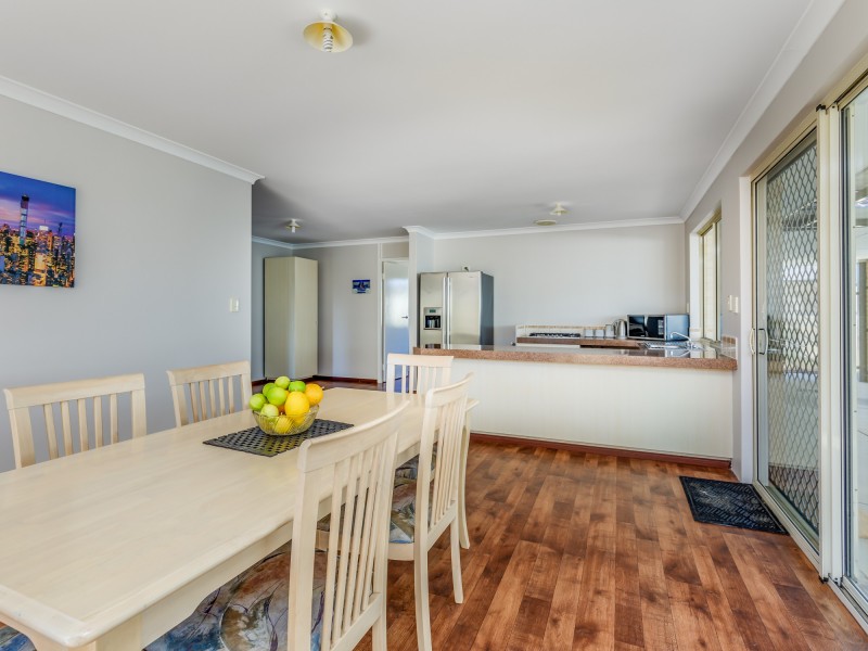 10 Cale Court, Maddington WA 6109