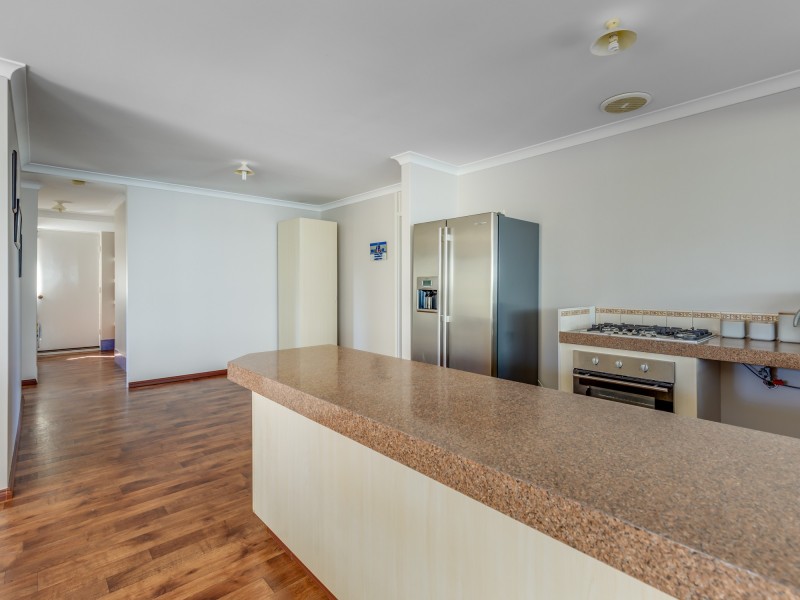 10 Cale Court, Maddington WA 6109