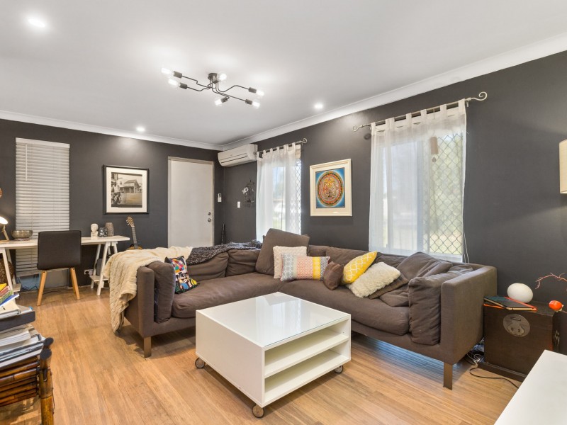 17 Huggins Road, Thornlie WA 6108