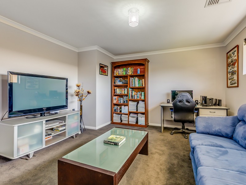 63 Rivose Crescent, Darling Downs WA 6122