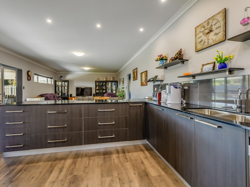 63 Rivose Crescent, Darling Downs WA 6122