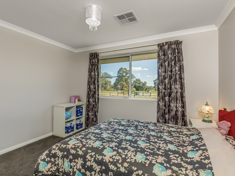 63 Rivose Crescent, Darling Downs WA 6122