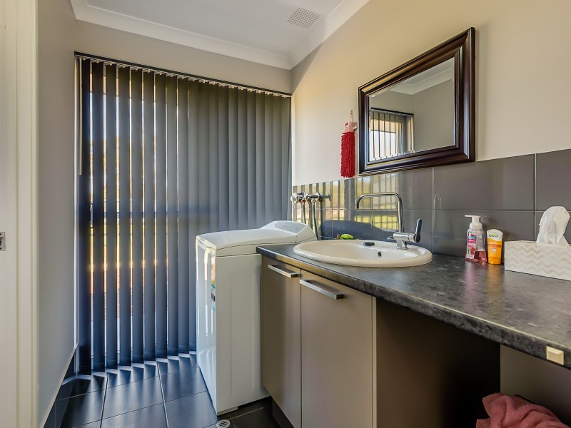 63 Rivose Crescent, Darling Downs WA 6122