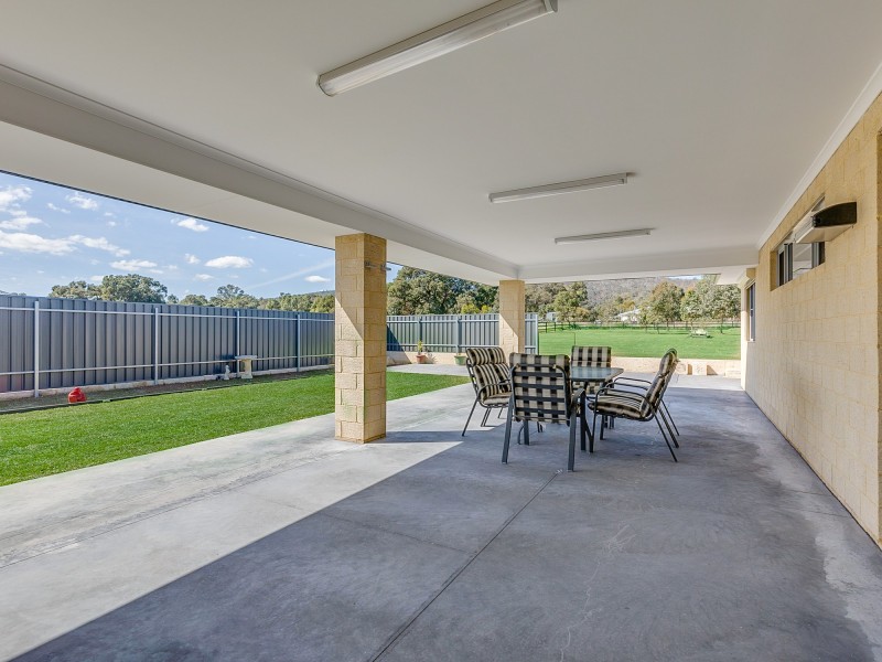 63 Rivose Crescent, Darling Downs WA 6122