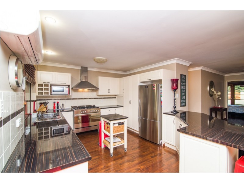 12 Hubbard Place, Safety Bay WA 6169