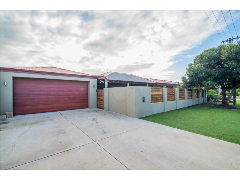 12 Hubbard Place, Safety Bay WA 6169