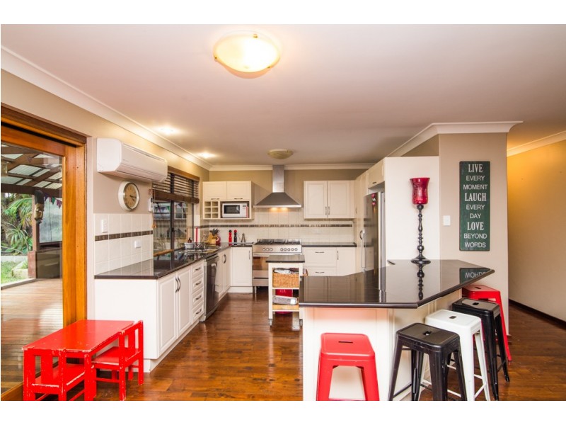 12 Hubbard Place, Safety Bay WA 6169