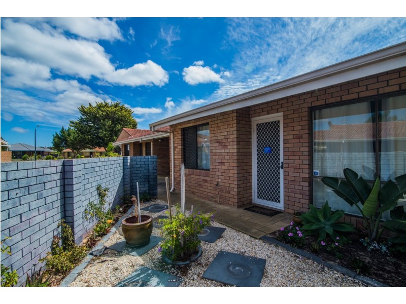 6/12 Recreation Drive, Shoalwater WA 6169