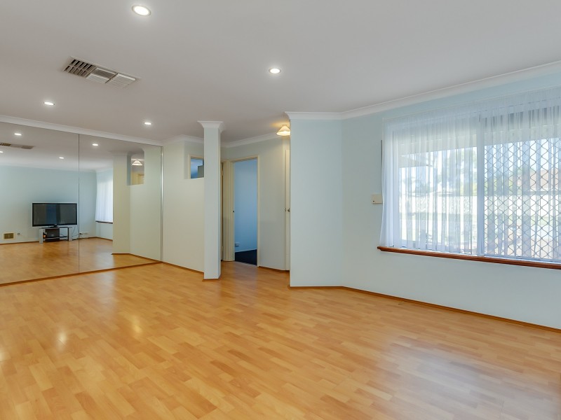 2 Conquest Court, Thornlie WA 6108