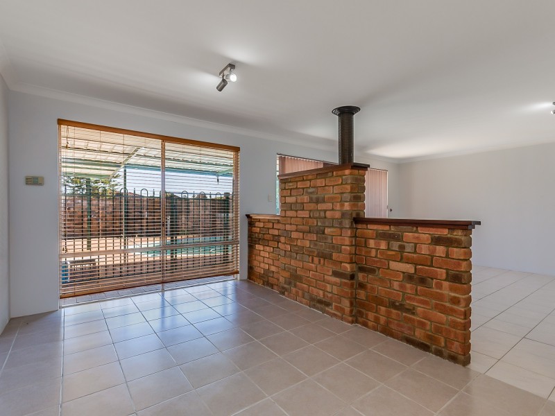 2 Conquest Court, Thornlie WA 6108