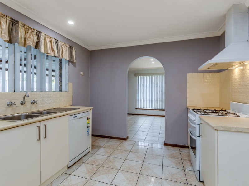 21 Partridge Way, Thornlie WA 6108