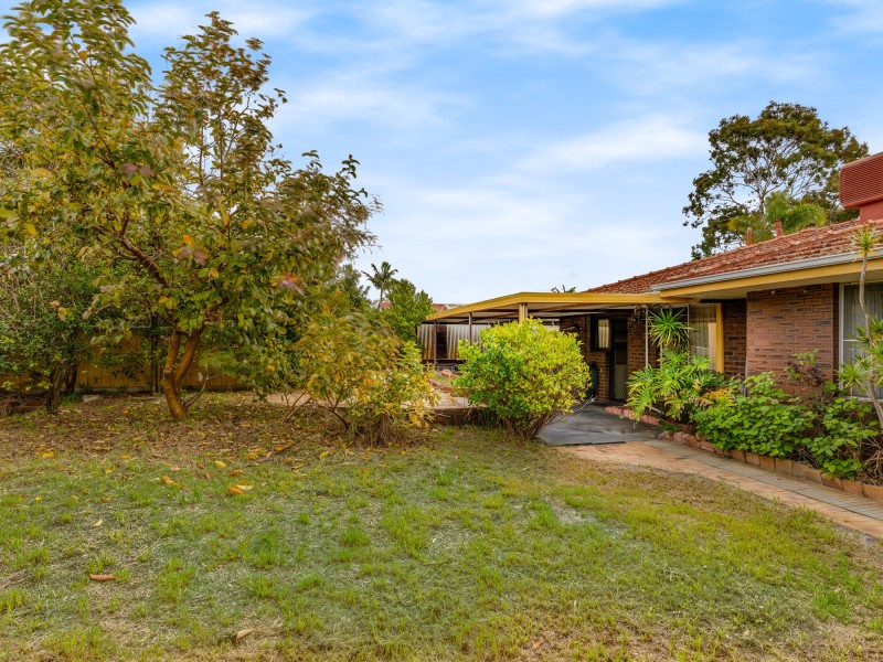 21 Partridge Way, Thornlie WA 6108