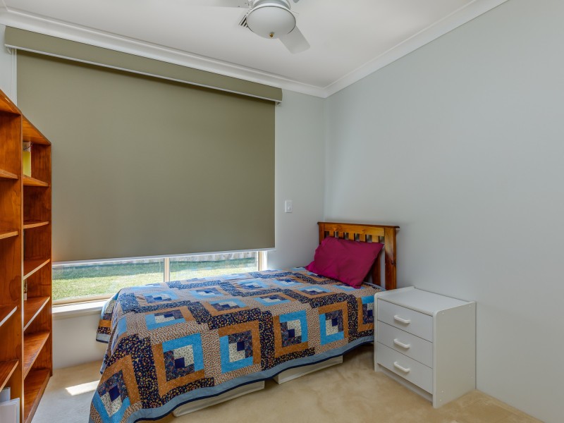 14 Embassy Court, Thornlie WA 6108