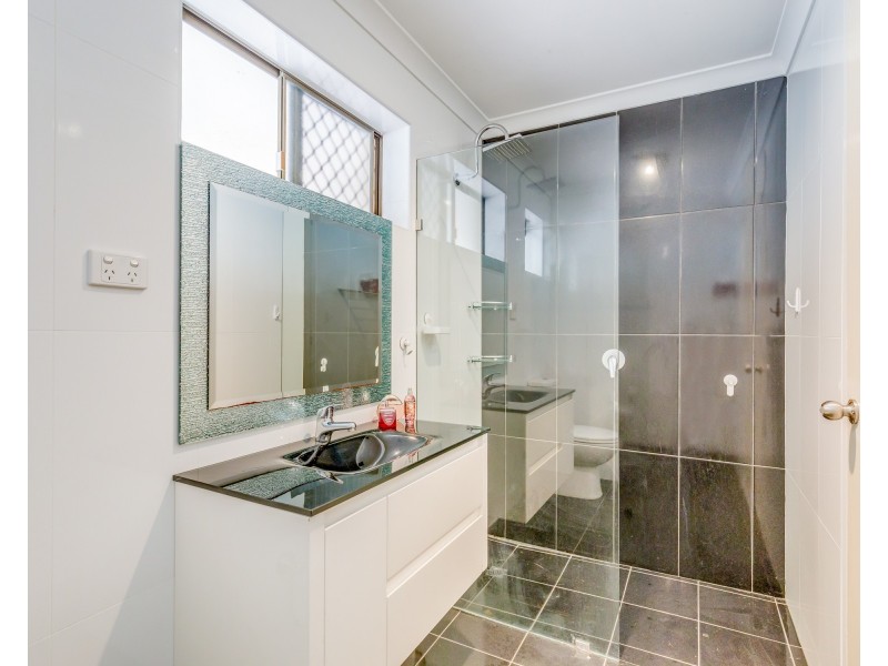 43 Huggins Road, Thornlie WA 6108