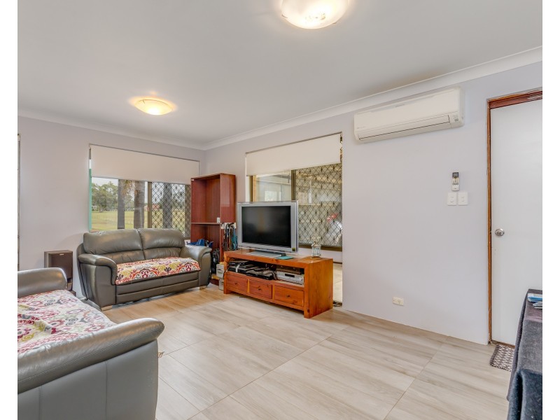 43 Huggins Road, Thornlie WA 6108