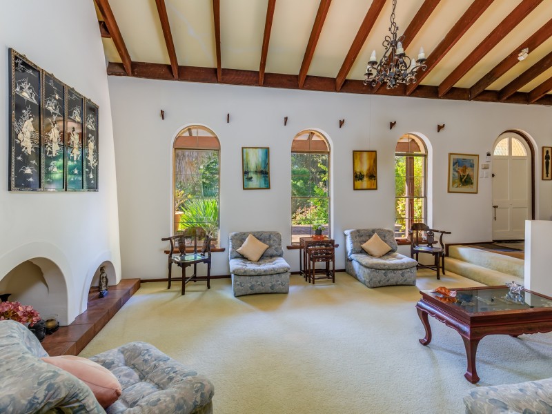 108 Mundaring Weir Road, Kalamunda WA 6076