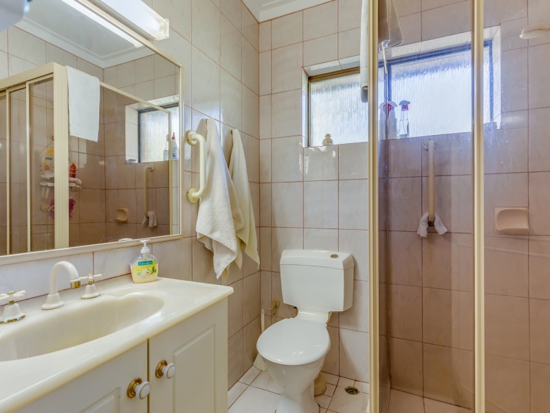 108 Mundaring Weir Road, Kalamunda WA 6076