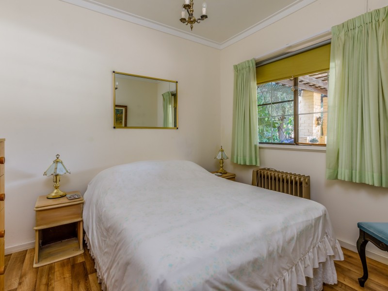 108 Mundaring Weir Road, Kalamunda WA 6076