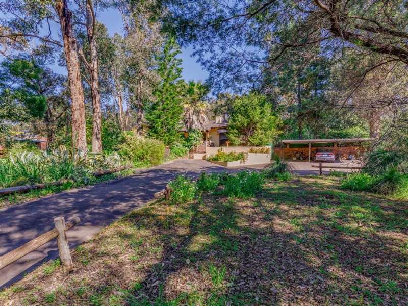 108 Mundaring Weir Road, Kalamunda WA 6076