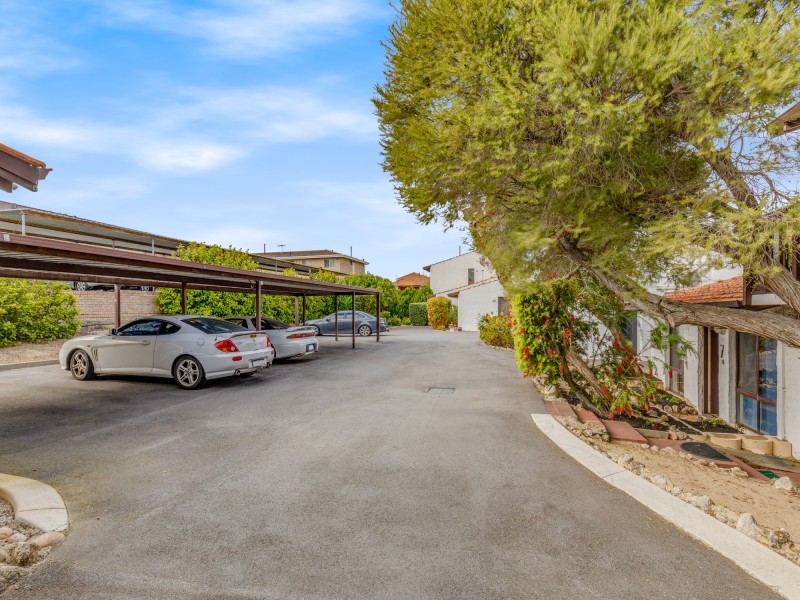 7/10-12 Golf View Street, Yokine WA 6060