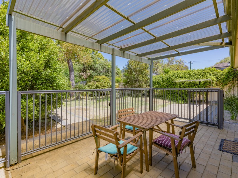 3B Oswald Street, Coolbellup WA 6163