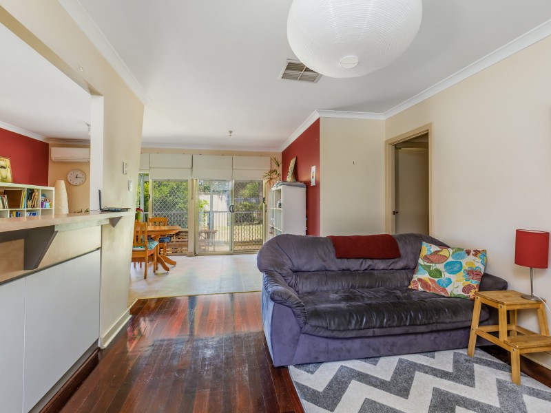 3B Oswald Street, Coolbellup WA 6163