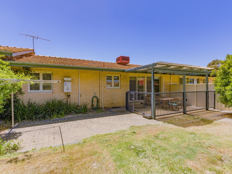 3B Oswald Street, Coolbellup WA 6163