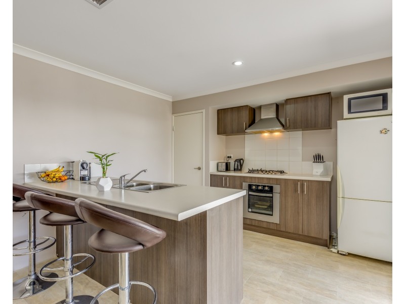 8 Catani Way, Hilbert WA 6112