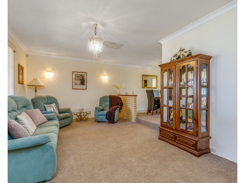 34 Rusthall Way, Huntingdale WA 6110