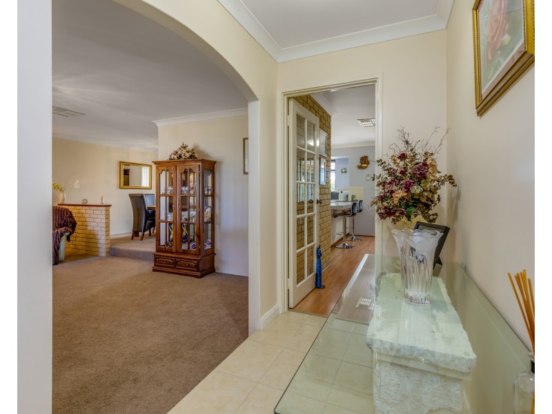 34 Rusthall Way, Huntingdale WA 6110