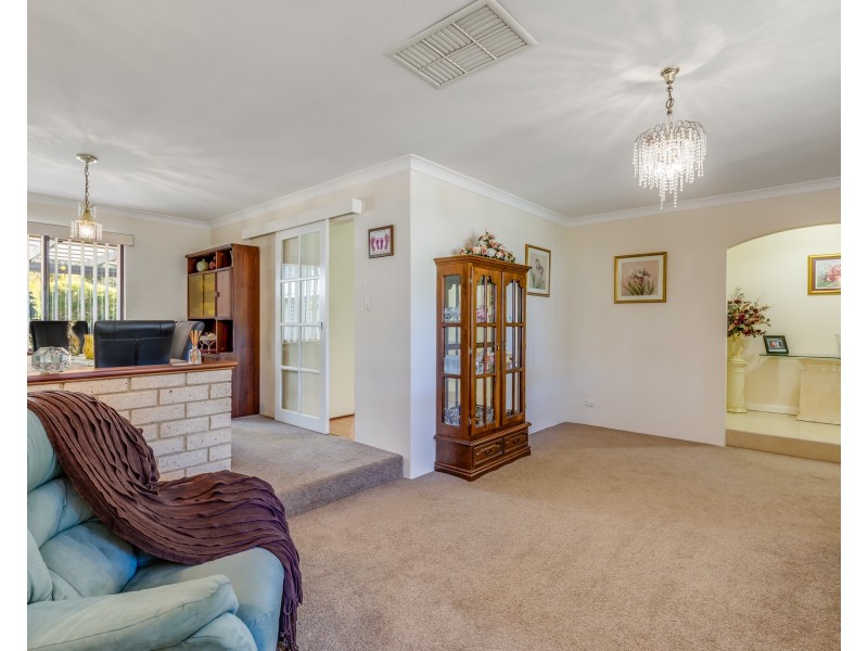 34 Rusthall Way, Huntingdale WA 6110