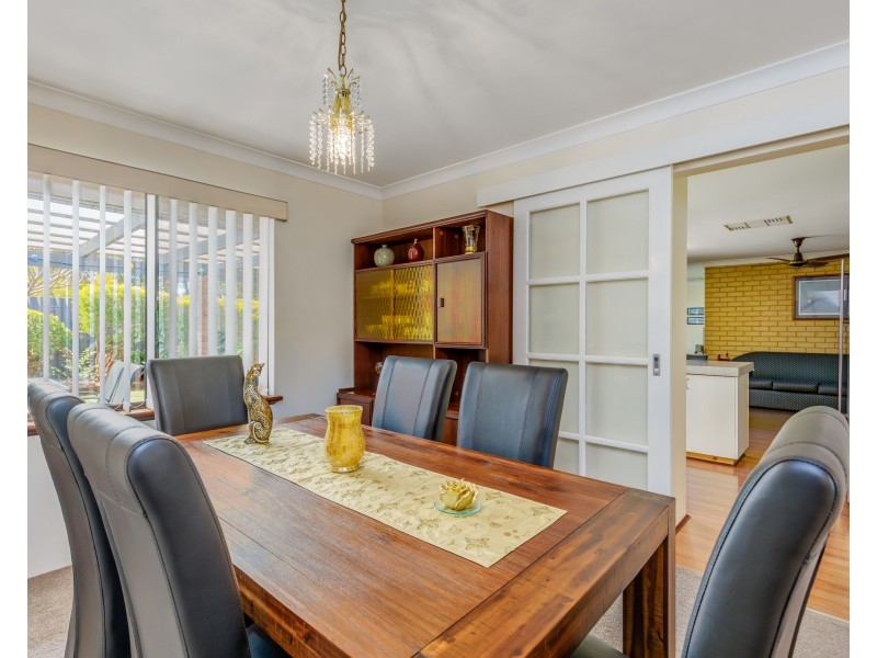 34 Rusthall Way, Huntingdale WA 6110