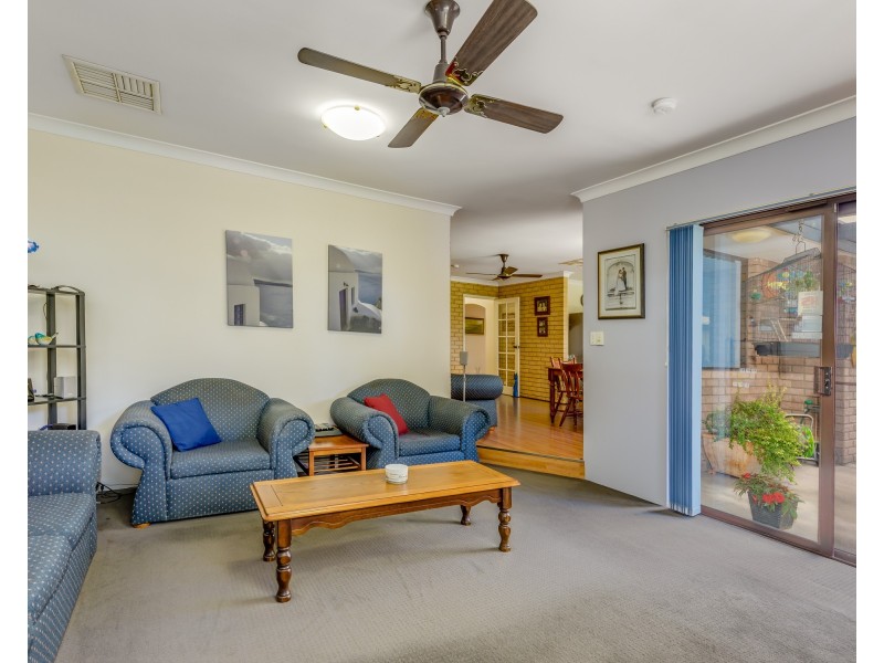 34 Rusthall Way, Huntingdale WA 6110