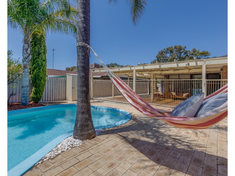 9 Daxter Street, Thornlie WA 6108