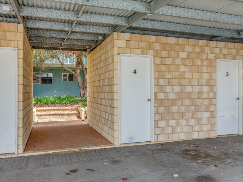 4/21 Fennager Way, Calista WA 6167