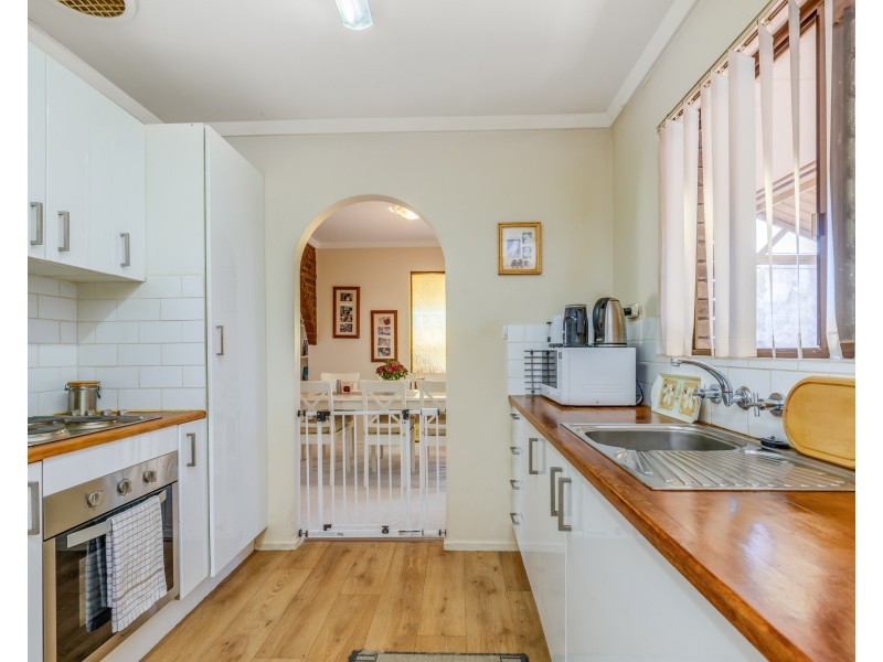 12B Limbee Glade, Huntingdale WA 6110