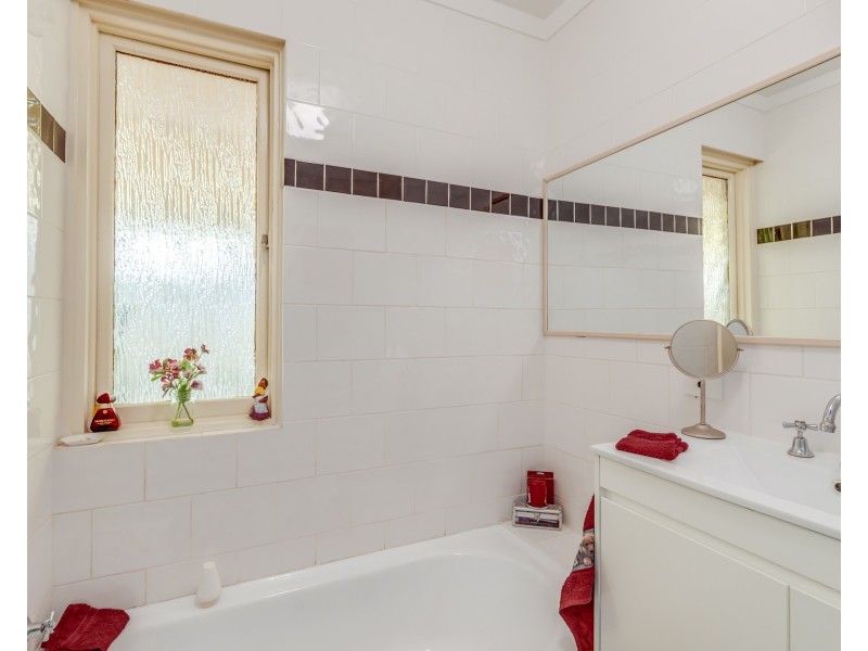 12B Limbee Glade, Huntingdale WA 6110