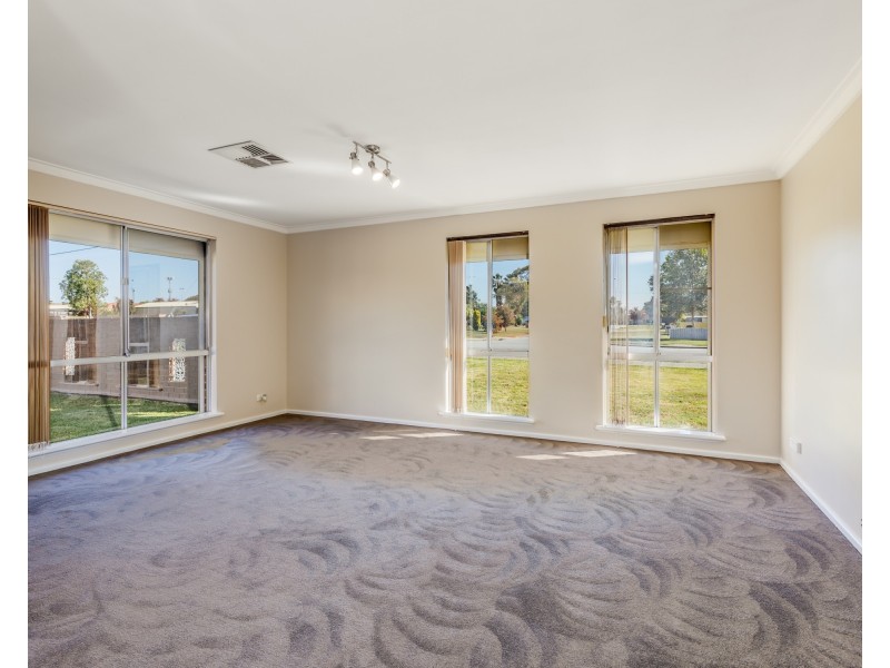 214 Ferndale Crescent, Ferndale WA 6148