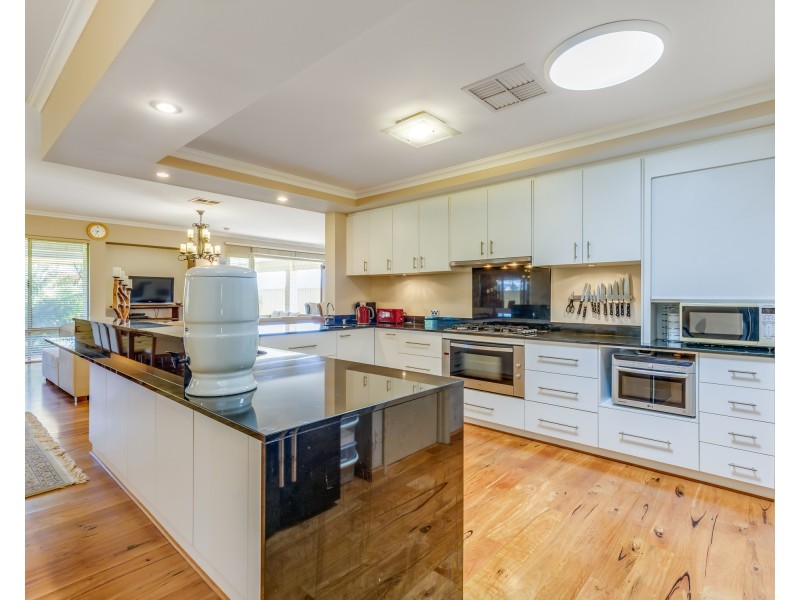 85 Gibbs Road, Atwell WA 6164