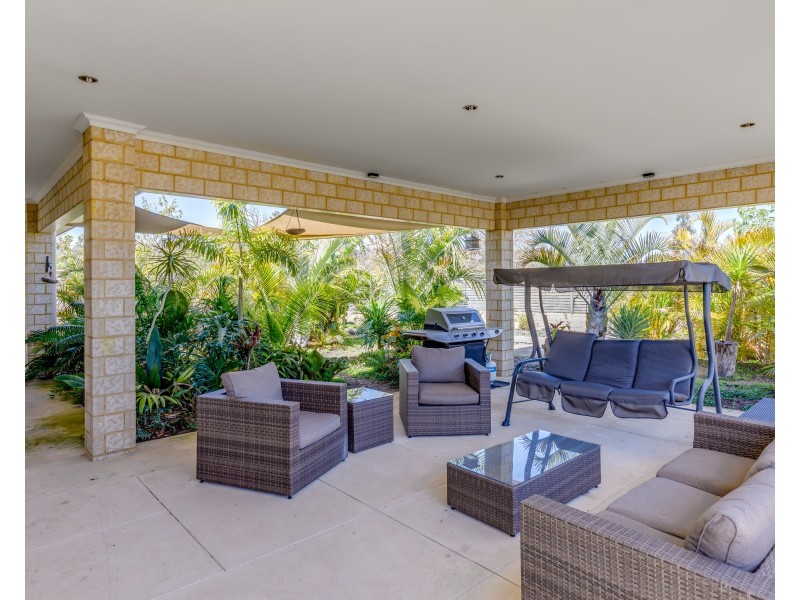 85 Gibbs Road, Atwell WA 6164