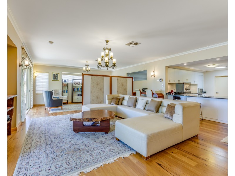 85 Gibbs Road, Atwell WA 6164