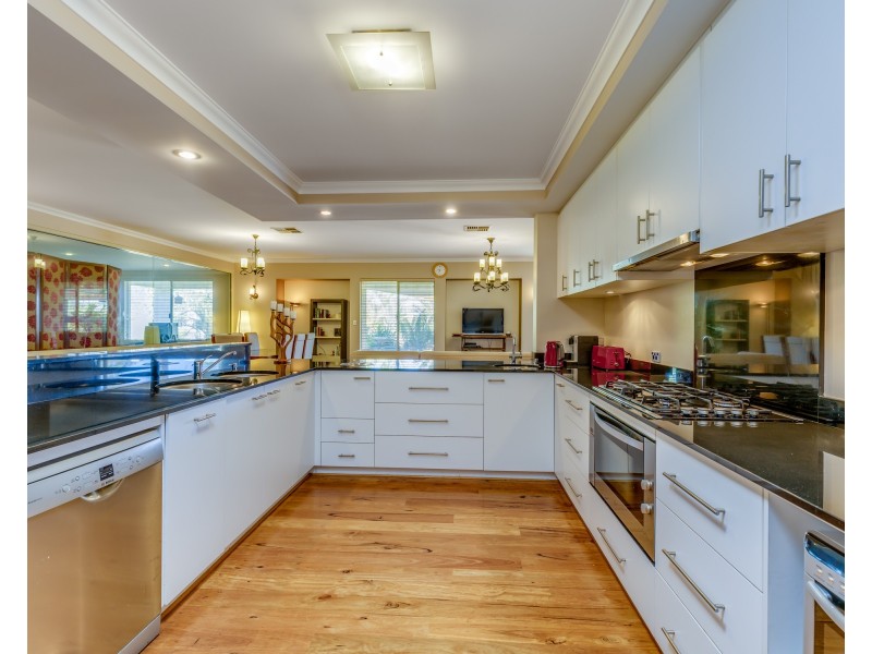 85 Gibbs Road, Atwell WA 6164