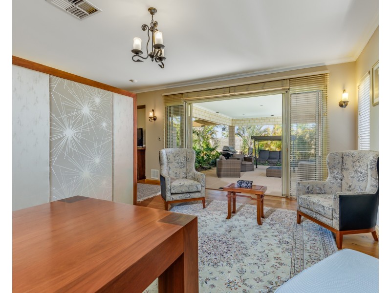 85 Gibbs Road, Atwell WA 6164