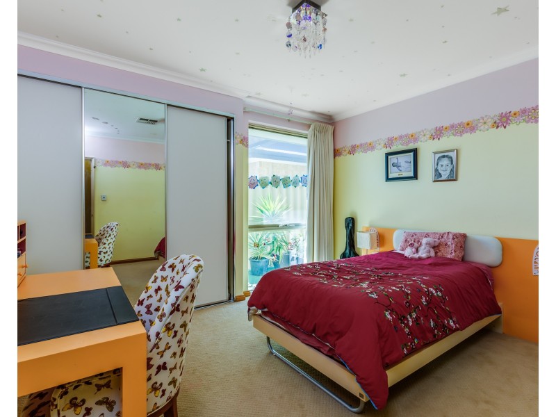 85 Gibbs Road, Atwell WA 6164
