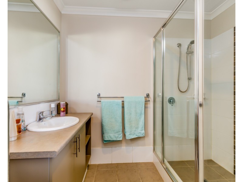 19/4 Jacana Parade, Ballajura WA 6066