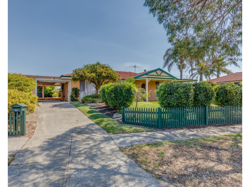 29 McNamara Drive, Thornlie WA 6108