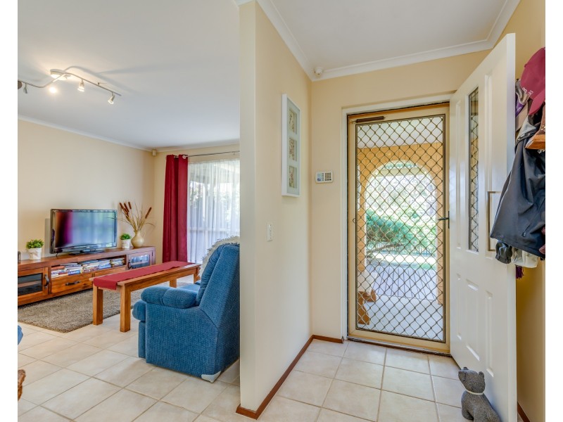 29 McNamara Drive, Thornlie WA 6108