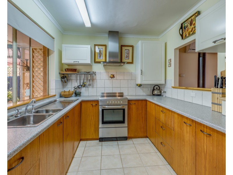 29 McNamara Drive, Thornlie WA 6108